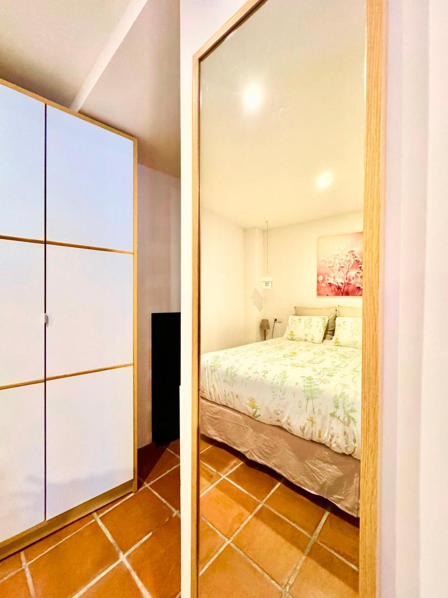 La Casita De La Esquina Apartment Гранада Екстериор снимка